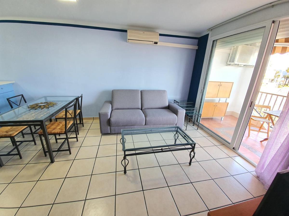Appartement Karina Beach-5 *